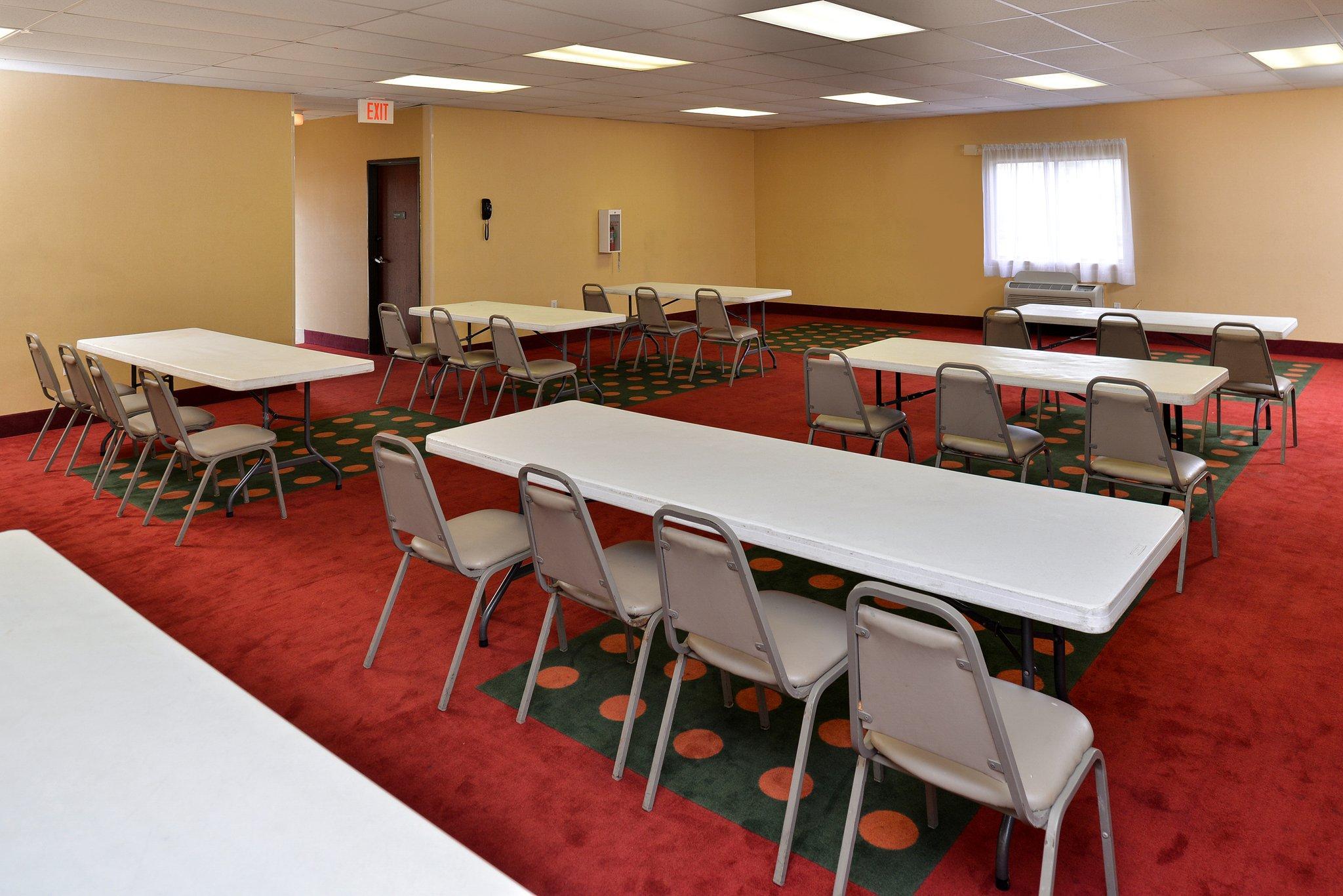 Quality Inn & Suites Wichita Falls I-44 Esterno foto