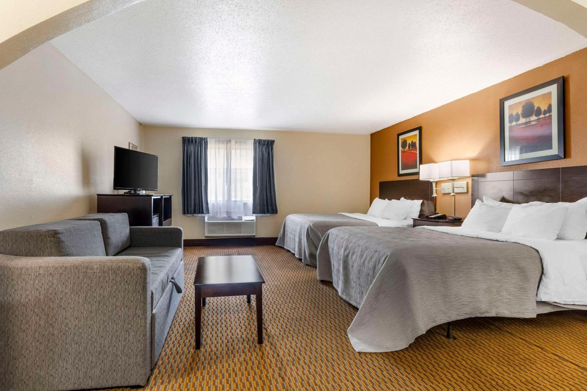 Quality Inn & Suites Wichita Falls I-44 Esterno foto