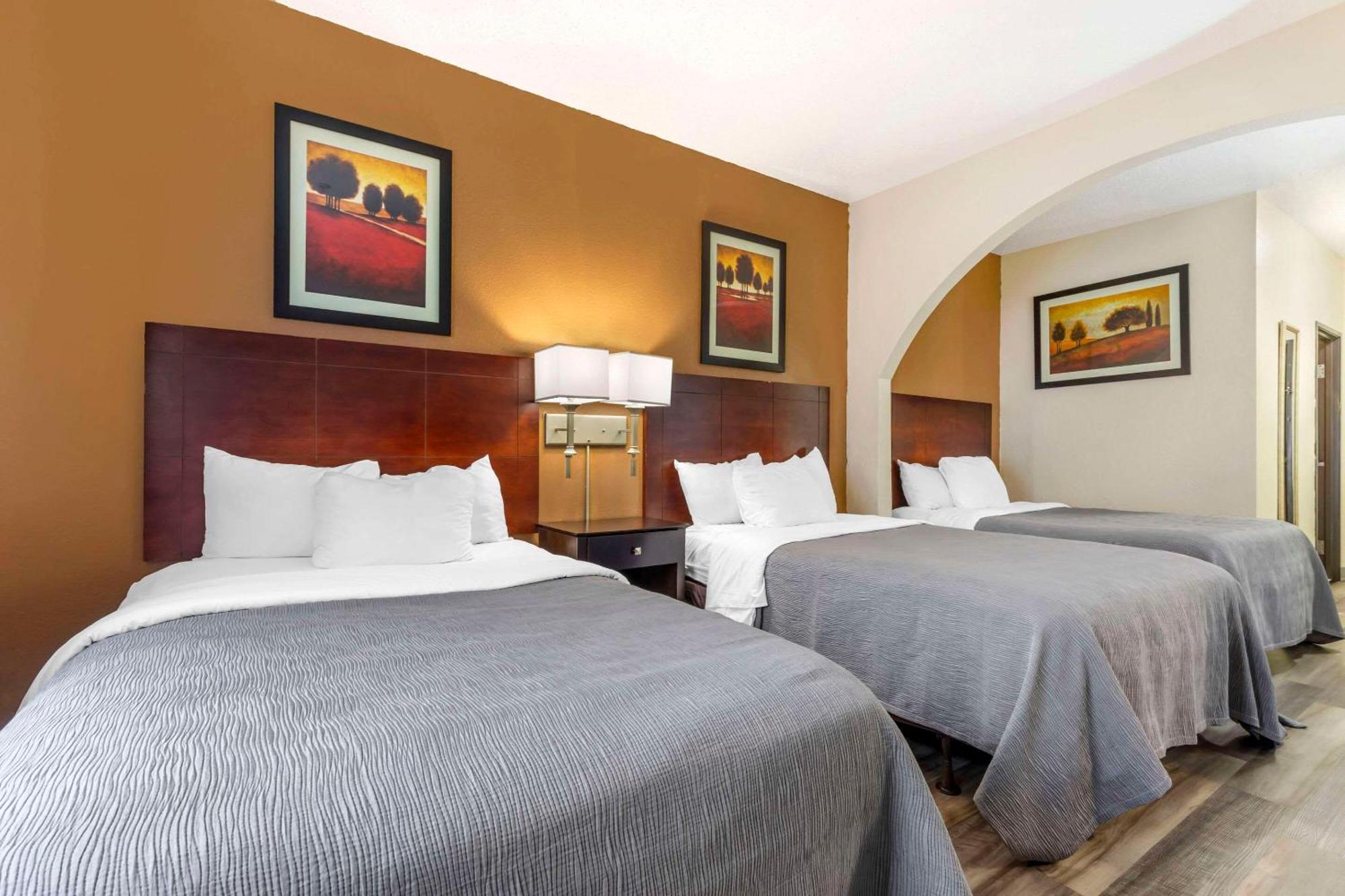 Quality Inn & Suites Wichita Falls I-44 Esterno foto