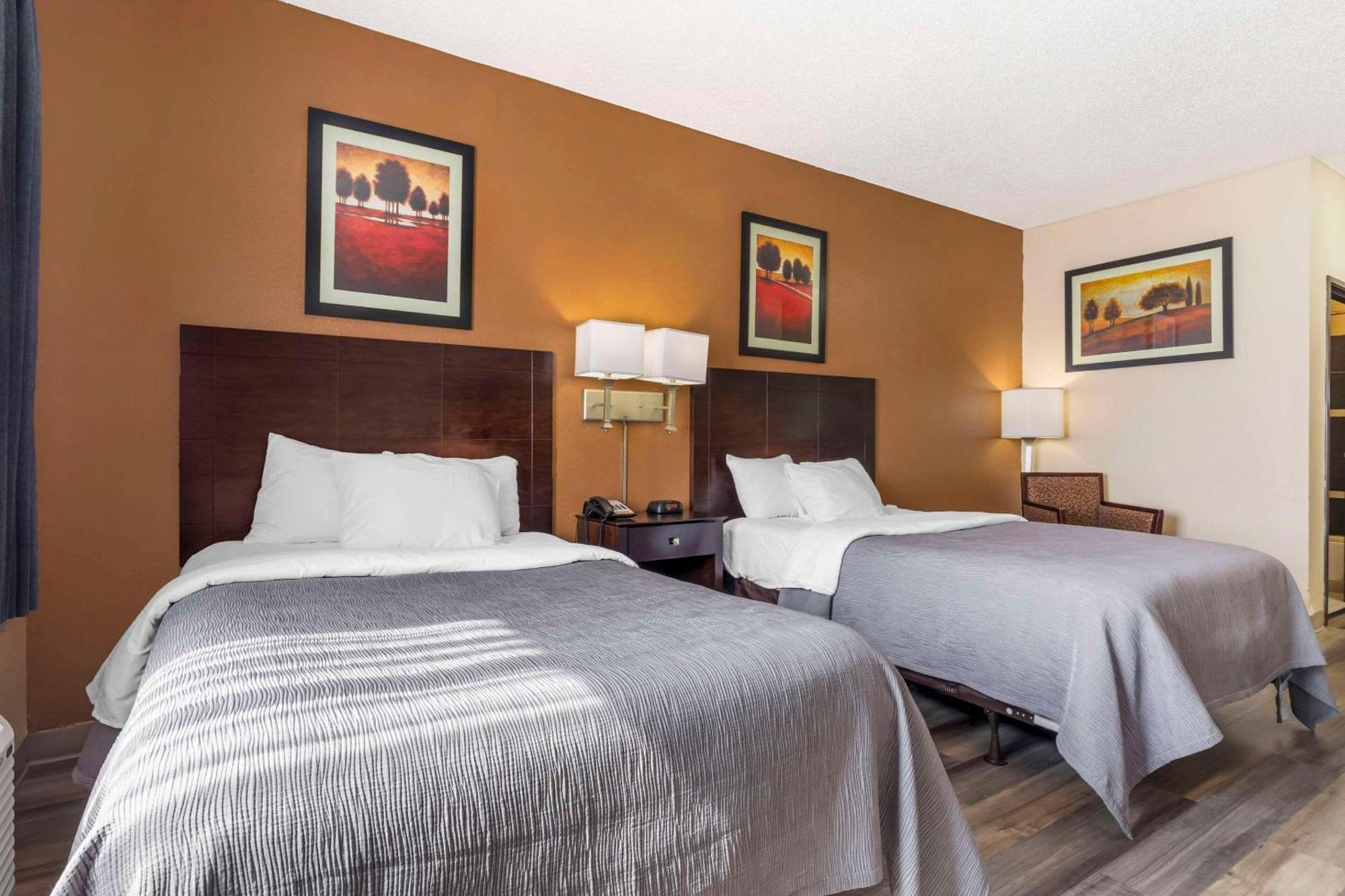 Quality Inn & Suites Wichita Falls I-44 Esterno foto
