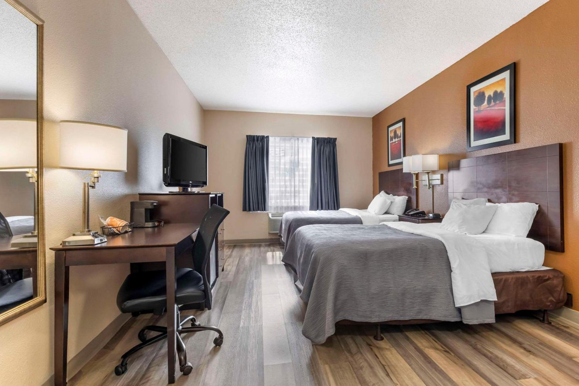 Quality Inn & Suites Wichita Falls I-44 Esterno foto