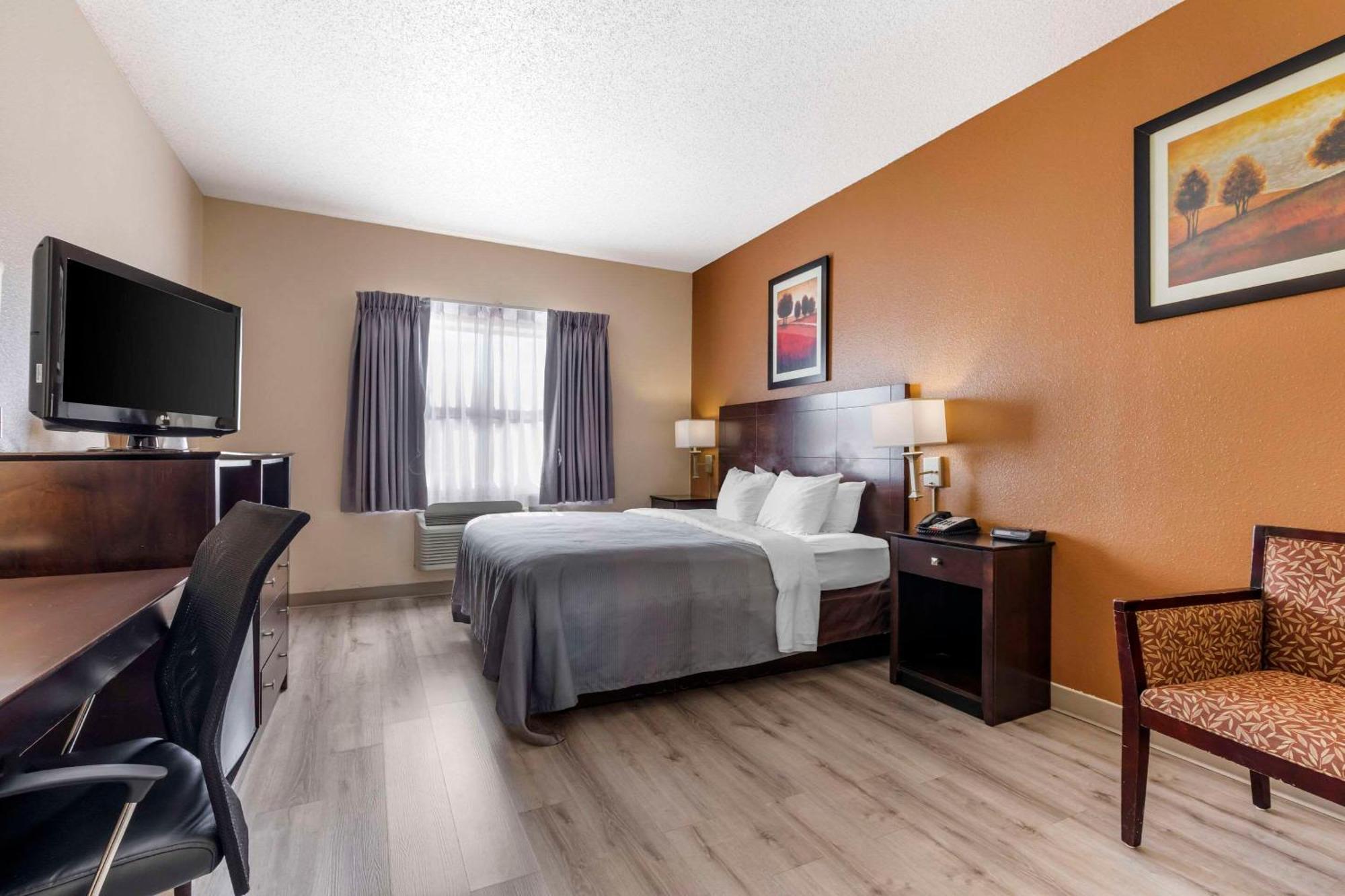Quality Inn & Suites Wichita Falls I-44 Esterno foto