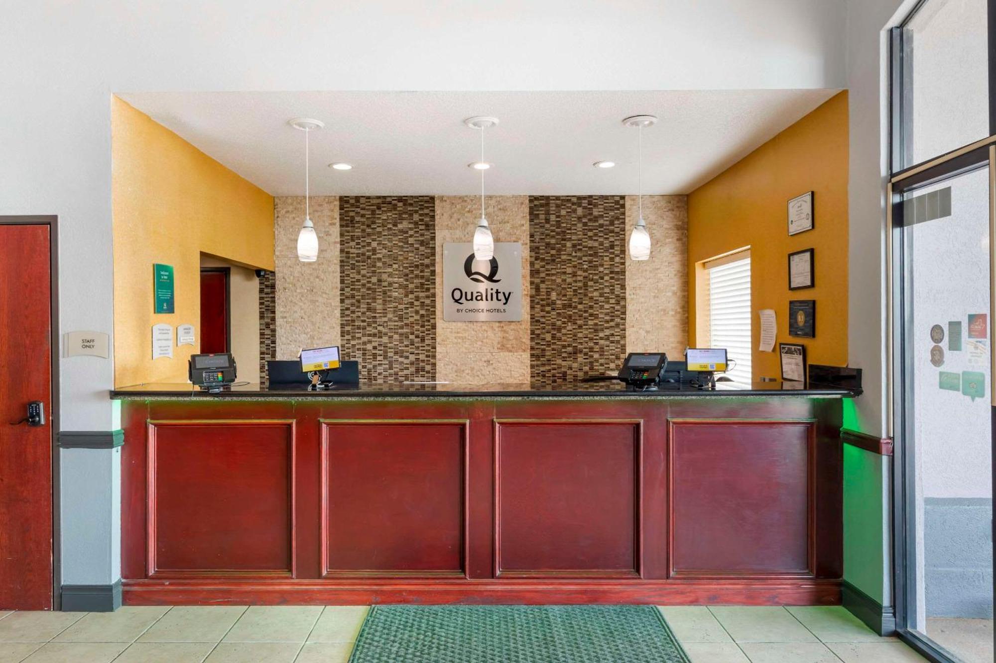 Quality Inn & Suites Wichita Falls I-44 Esterno foto